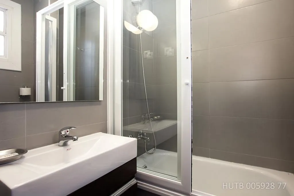 Alcam Avenida De Roma Apartment Barcelona